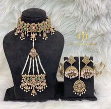 Load image into Gallery viewer, Annie