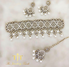 Load image into Gallery viewer, Geeta