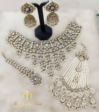 Load image into Gallery viewer, Naila