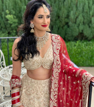 Load image into Gallery viewer, Naila