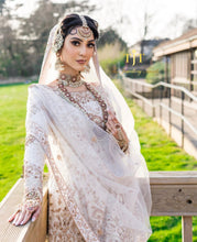 Load image into Gallery viewer, Silky Ruby and Mint