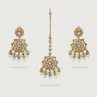SHREYA EARRINGS AND TIKKA