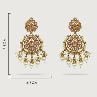 SHREYA EARRINGS AND TIKKA
