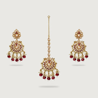 SHREYA EARRINGS AND TIKKA