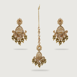 GURNOOR EARRINGS AND TIKKA