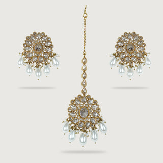 DEVEERA EARRINGS AND TIKKA