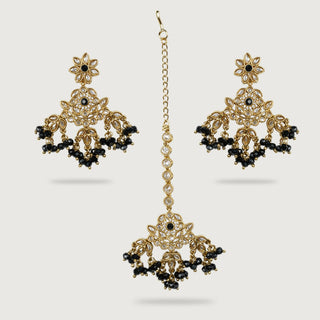 HASINA EARRINGS AND TIKKA