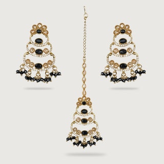 KAVERI EARRINGS AND TIKKA