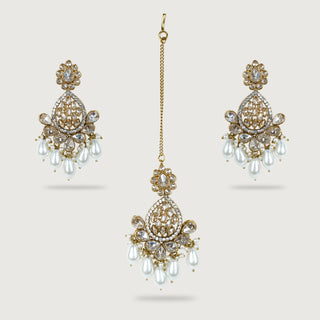 DILPREET EARRINGS AND TIKKA