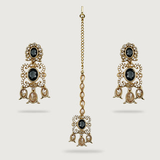 ITRA EARRINGS AND TIKKA
