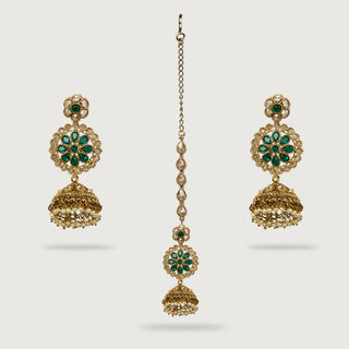 MANISHA EARRINGS AND TIKKA