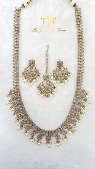 Nisha Off White pearl