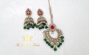 Rajiya Champagne with Red and Green