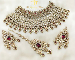 Akshara Maroon