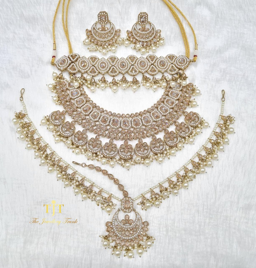 Aradhya Gold Pearls