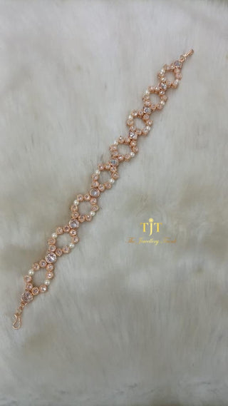 Aashvi Rose Gold and Clear